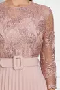 Rochie Dariana roz cu glitter la bust si fusta plisata