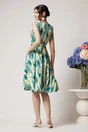 Rochie de zi din satin cu imprimeuri verzi si curea in talie