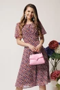 Rochie de zi vaporaosa din voal cu imprimeuri florale roz