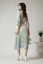 Rochie de zi vaporoasa din voal verde mint cu imprimeuri si curea in talie