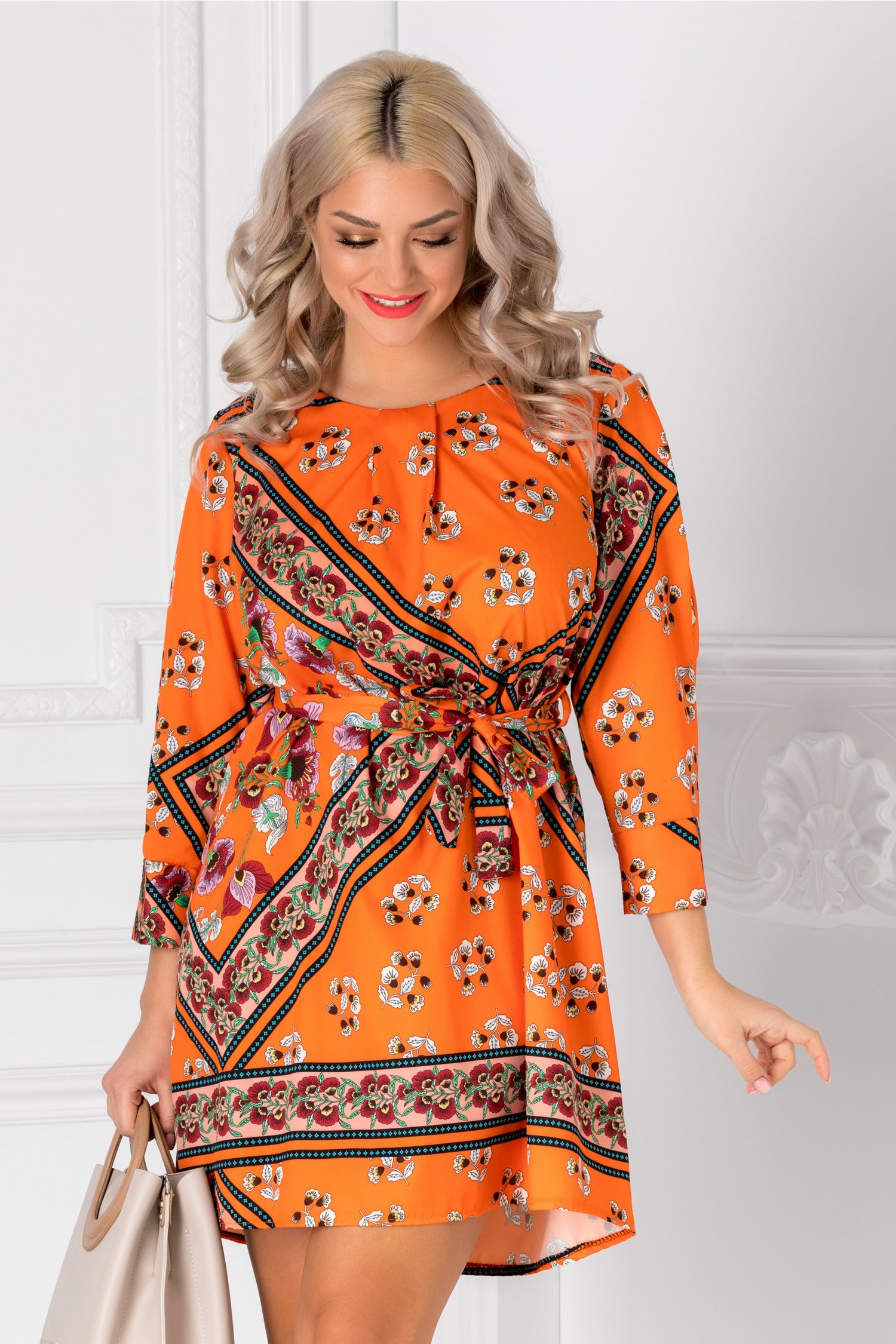 Rochie Didy orange cu imprimeuri florale si cordon in talie