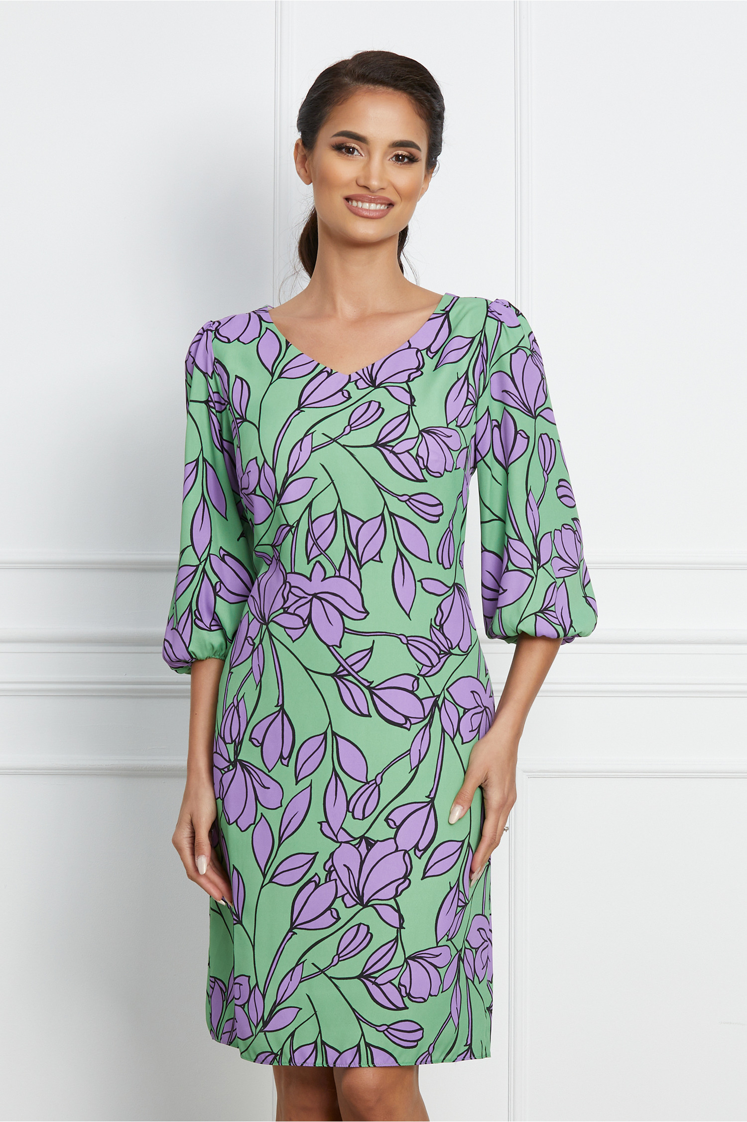 Rochie de primavara verde cu imprimeuri florale lila