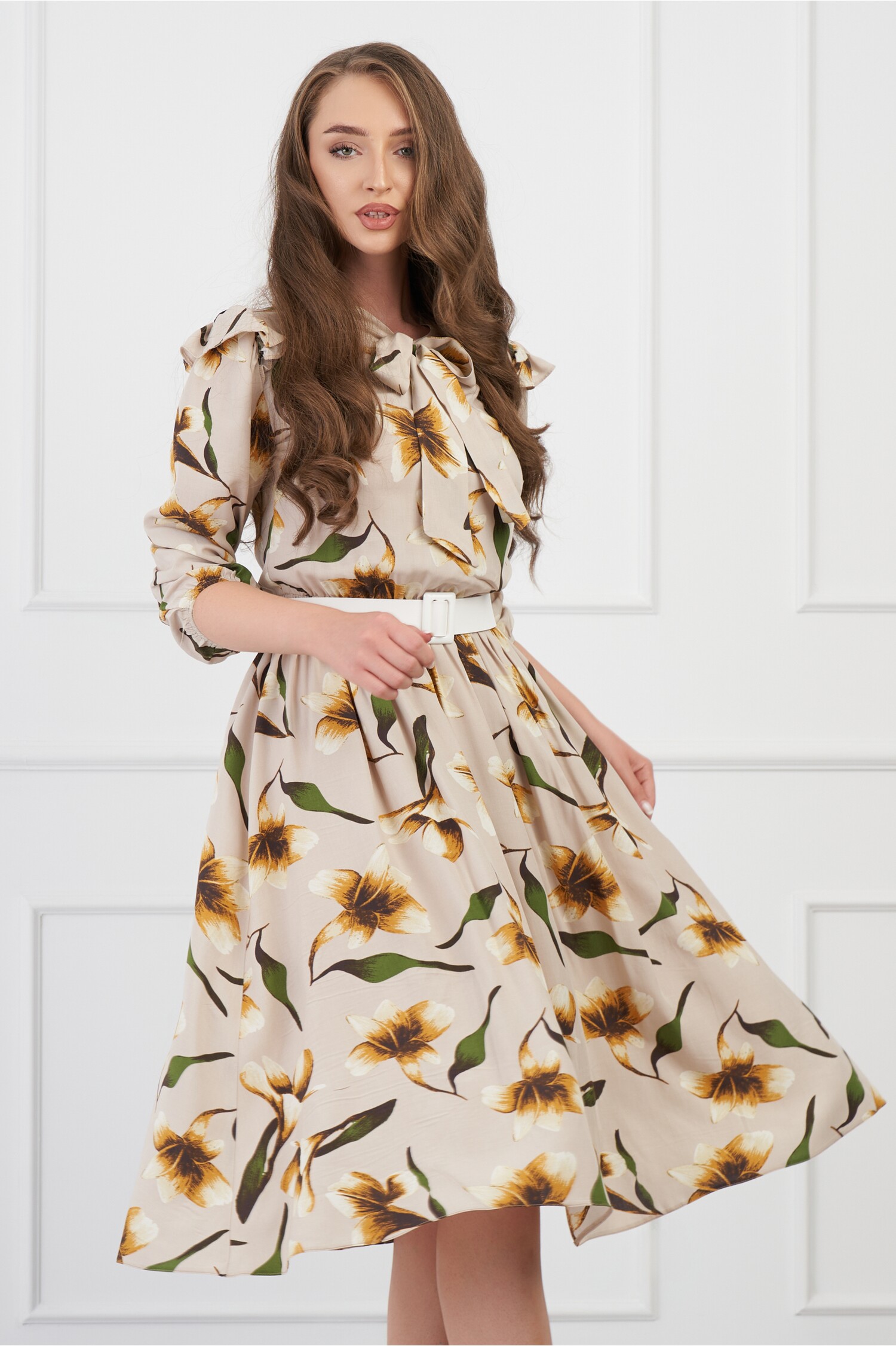 Rochie DY Fashion bej cu imprimeu floral si curea in talie