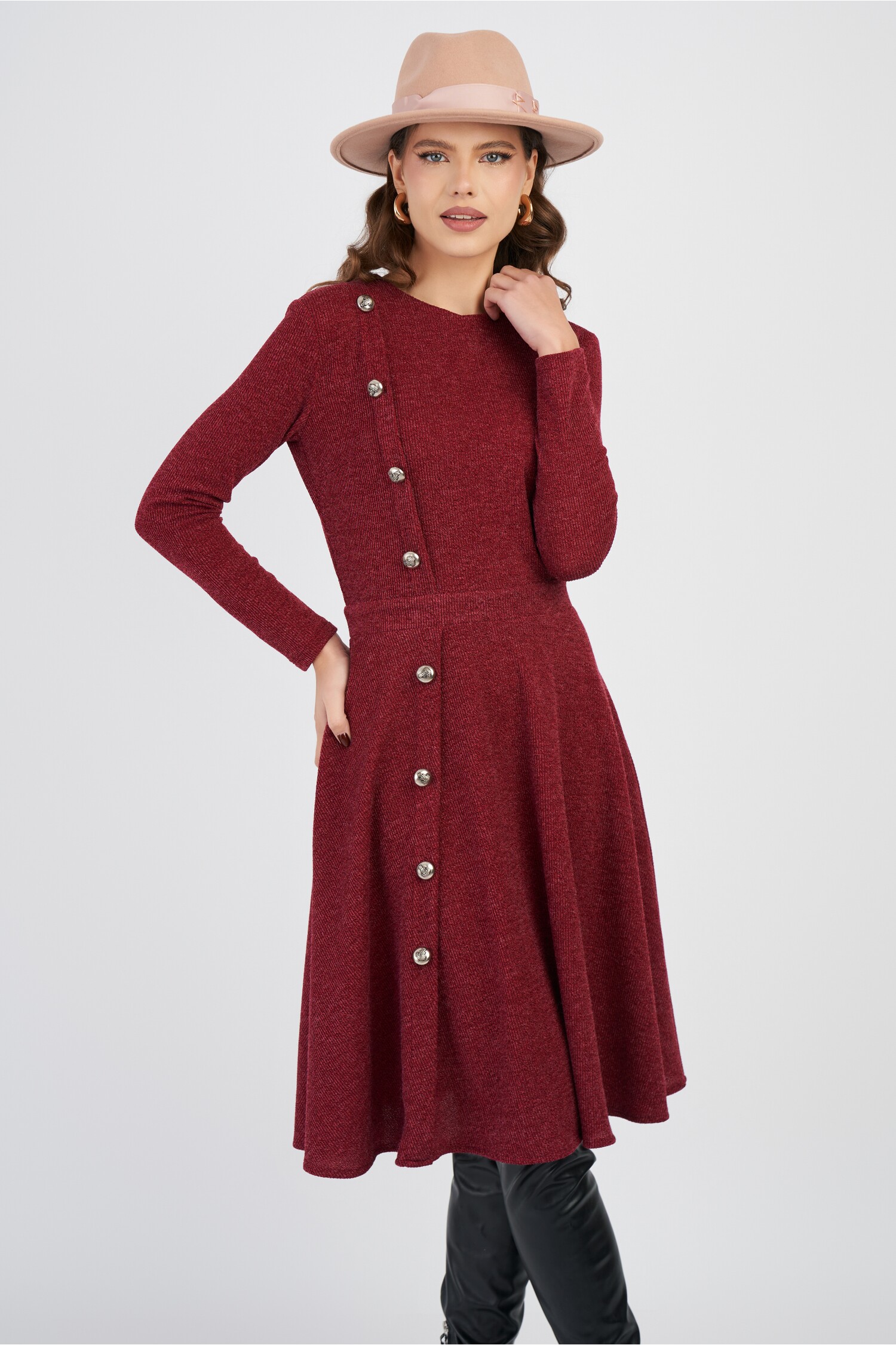 Rochie DY Fashion office din tricot bordo cu nasturi pe o parte