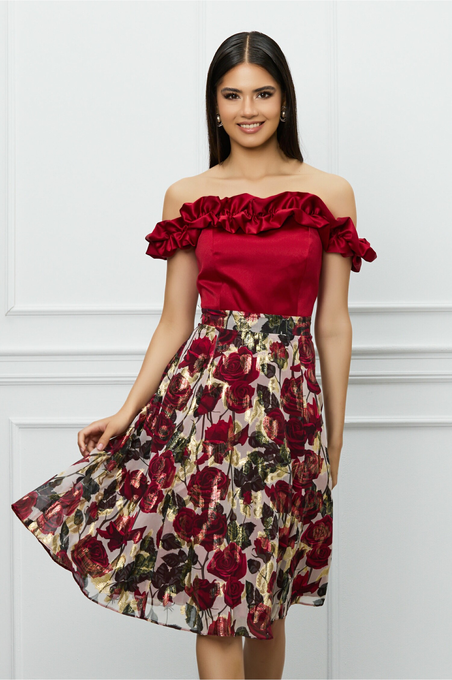 Rochie DY Fashion bordo cu imprimeuri florale pe fusta si volane la bust