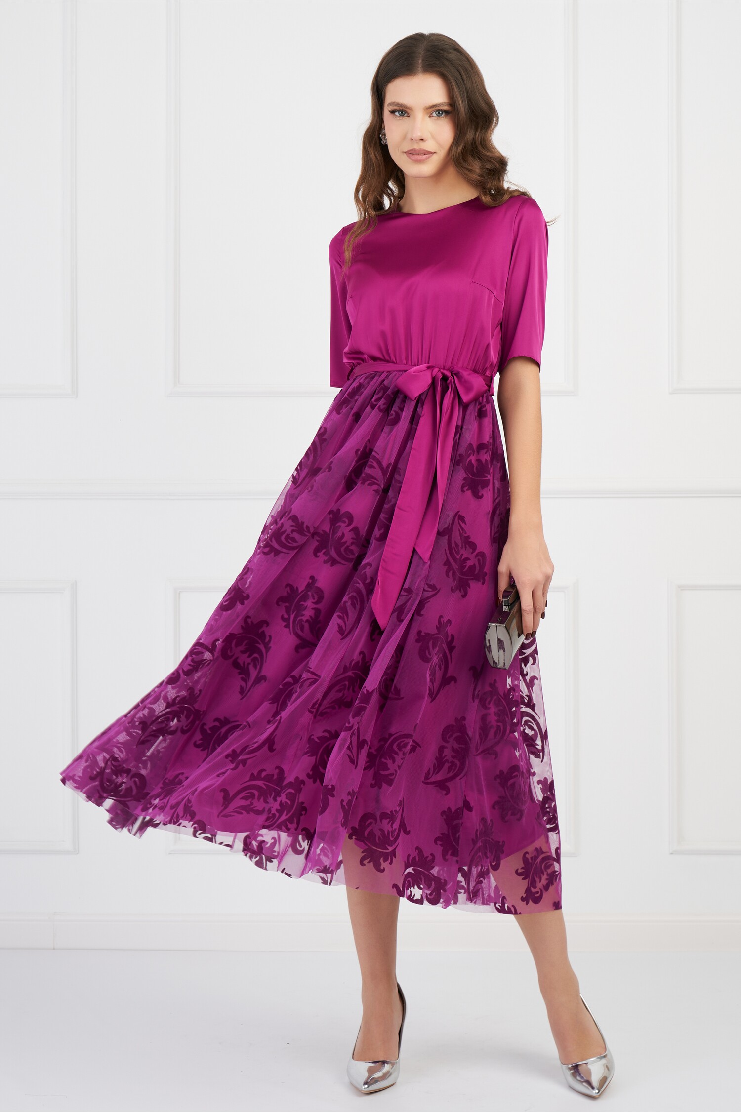 Rochie DY Fashion magenta cu fusta din tull cu insertii catifelate