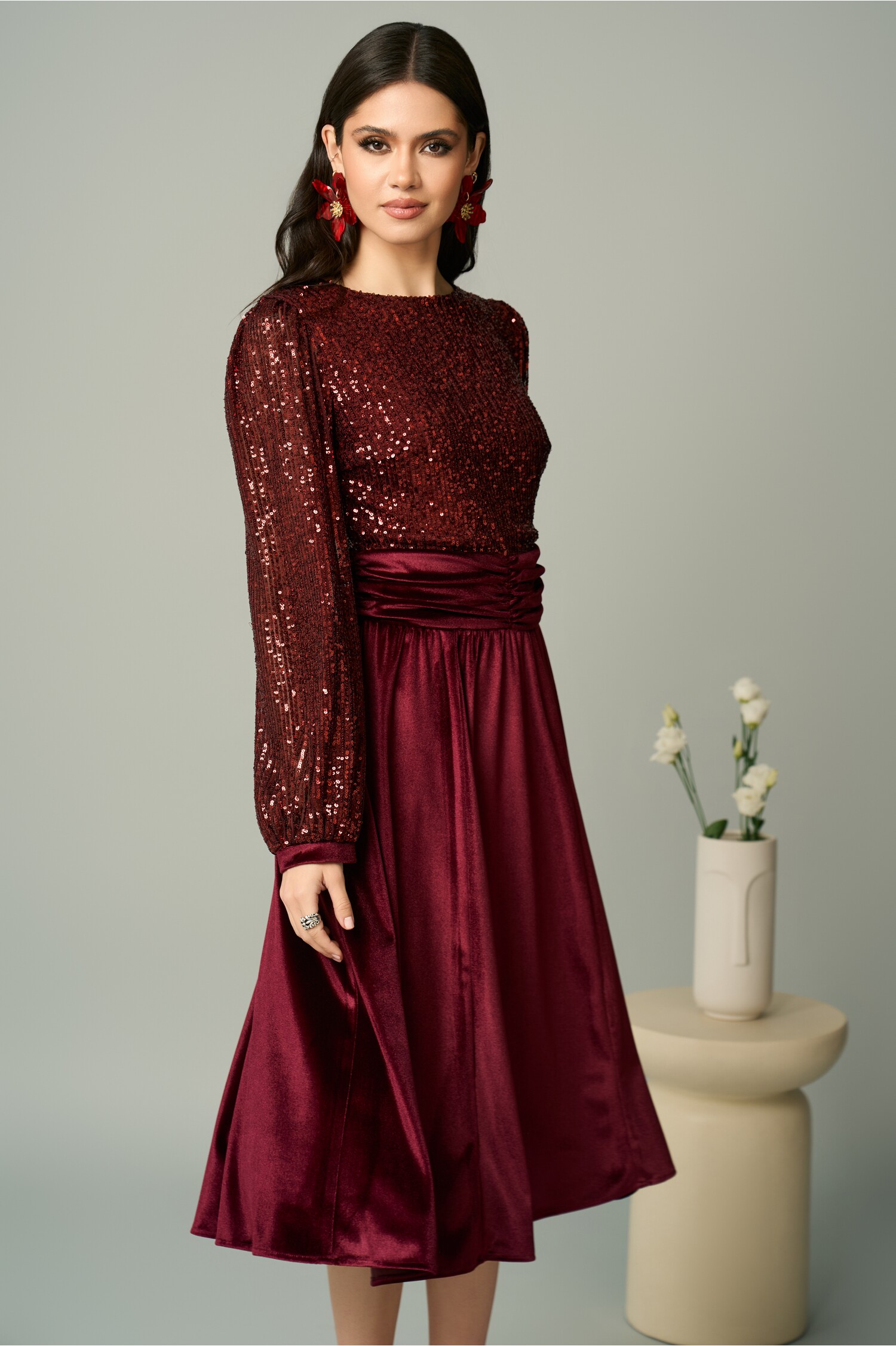 Rochie DY Fashion eleganta din catifea bordo cu bust din paiete