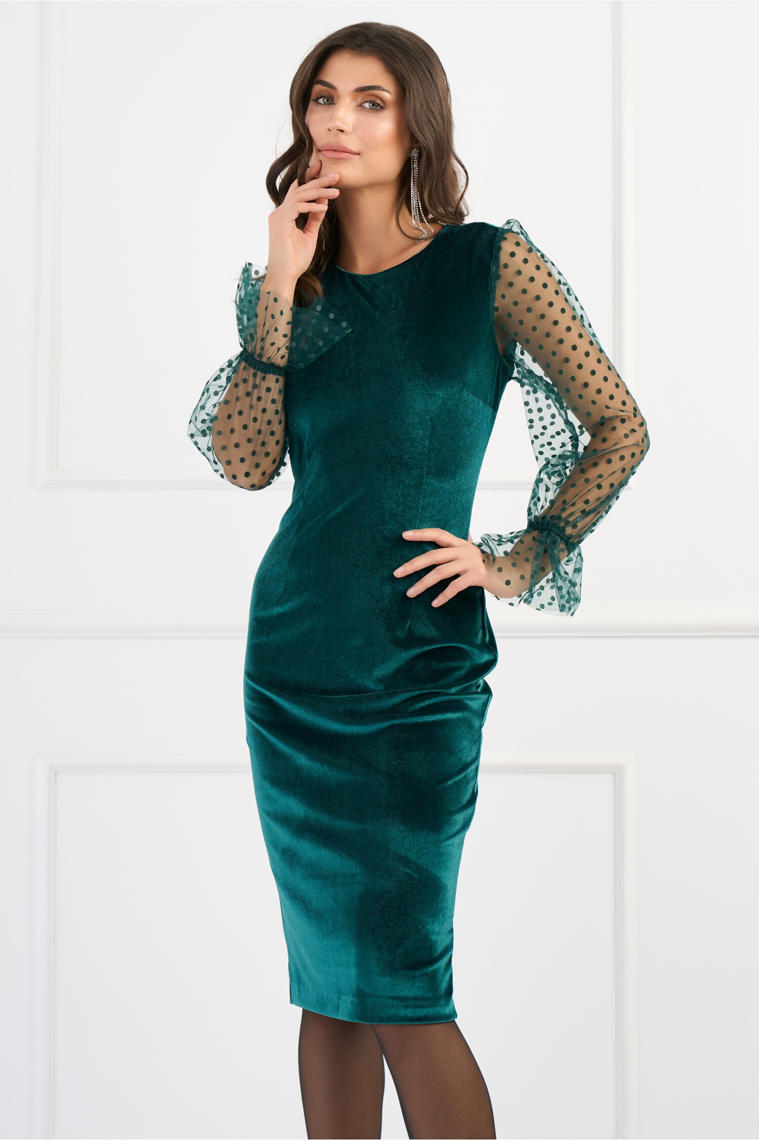 Rochie DY Fashion eleganta din catifea verde cu maneci din tull cu buline