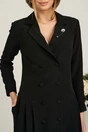 Rochie DY Fashion eleganta din stofa neagra tip sacou cu pliuri pe fusta