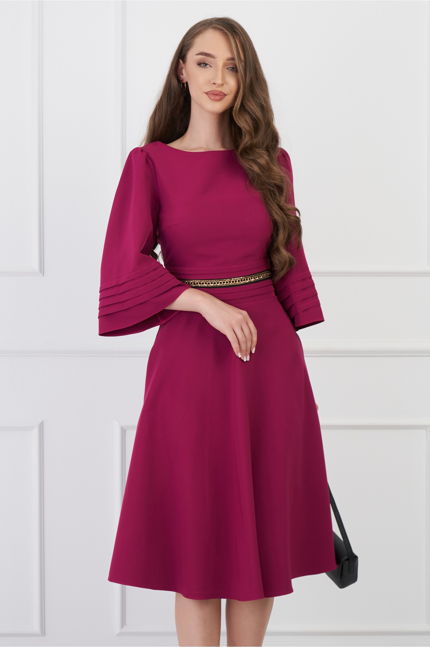 Rochie DY Fashion magenta cu lant in talie