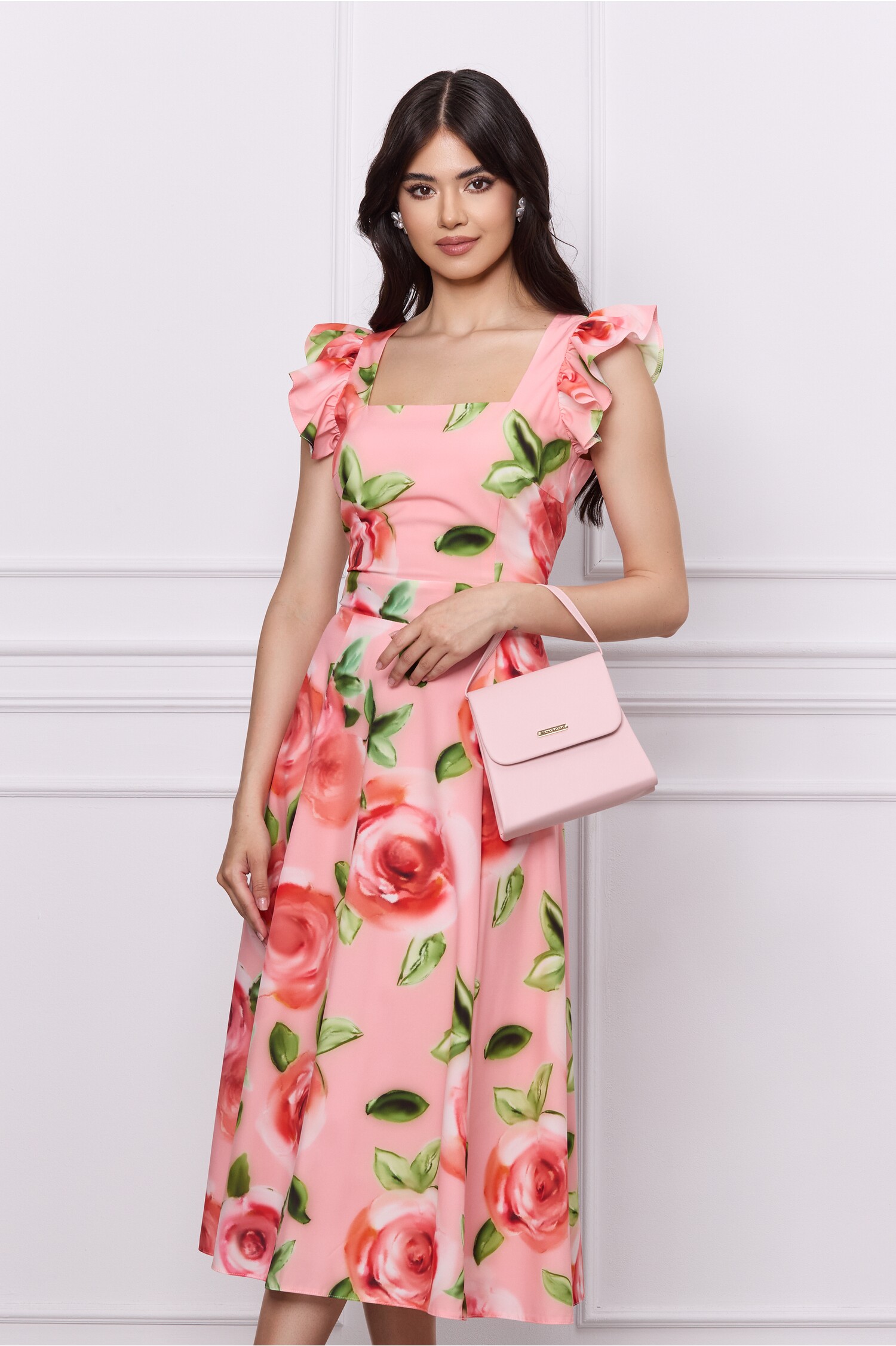 Rochie DY Fashion roz cu imprimeuri florale corai si volane la umeri