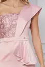 Rochie Dy Fashion roz pe un umar cu broderie si peplum