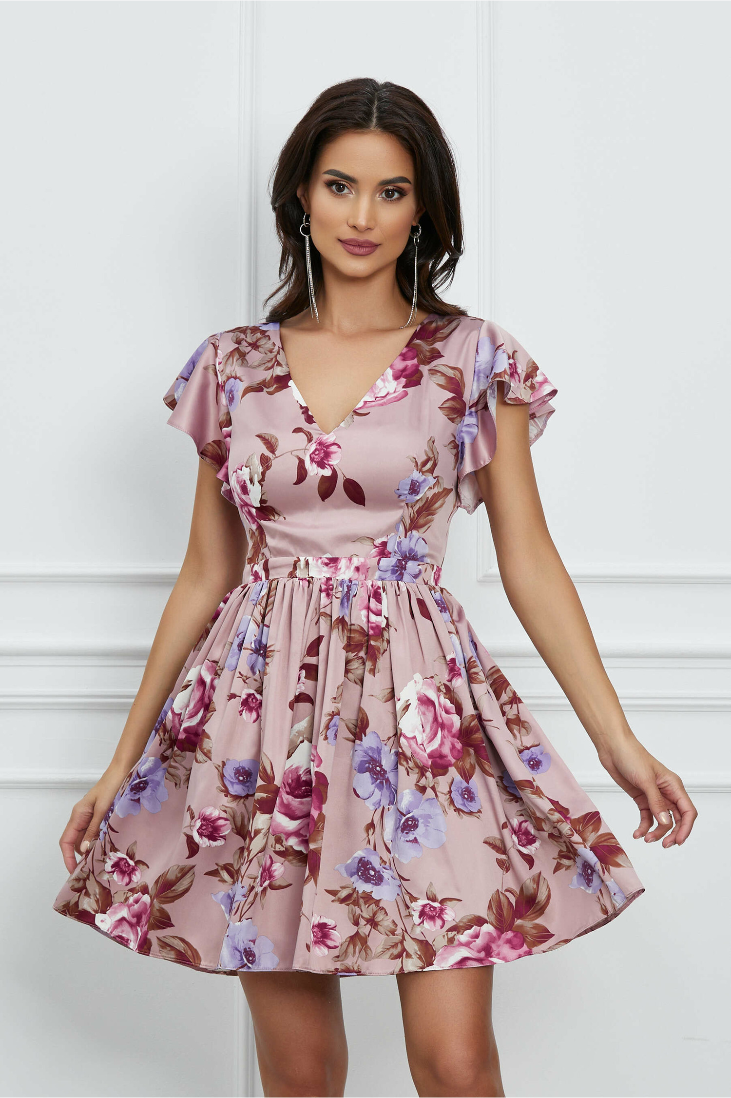 Rochie scurta roz pudrat cu imprimeuri florale