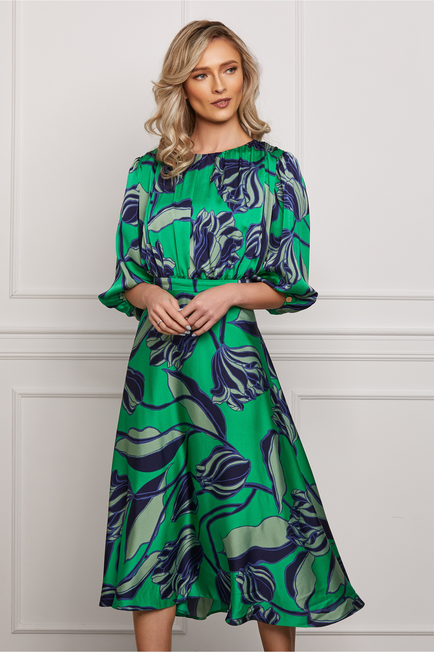 Rochie satinata verde cu imprimeuri bleumarin