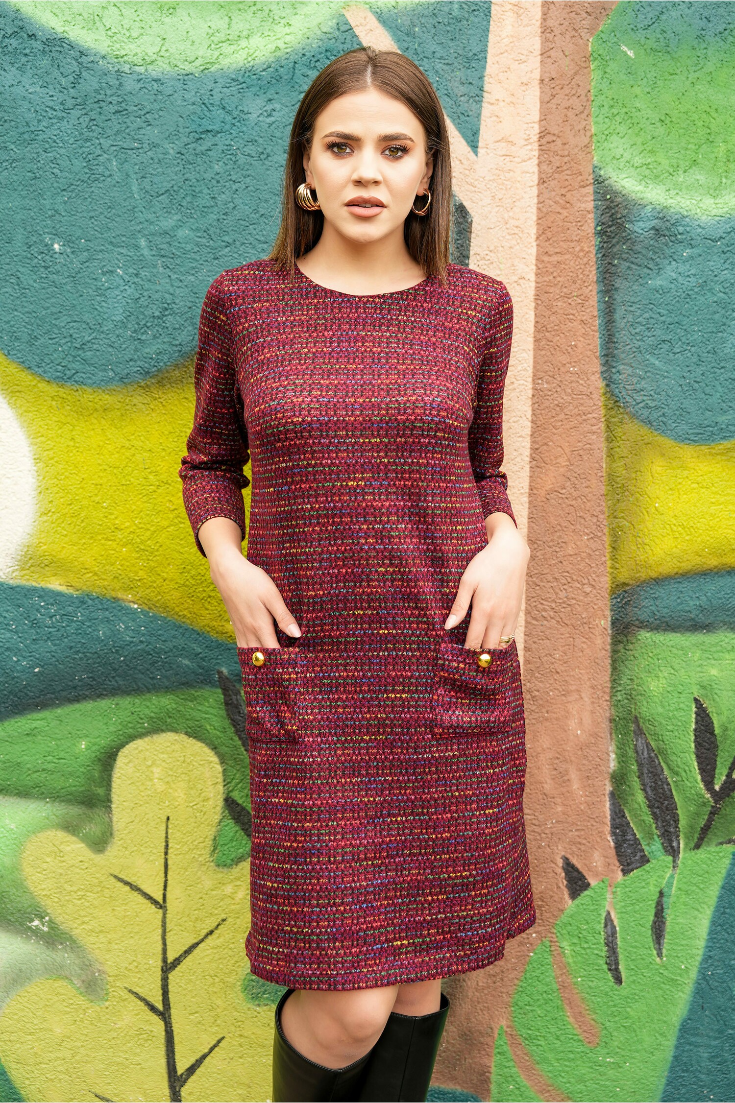 Rochie Dy Fashion scurta bordo cu picatele colorate si buzunare