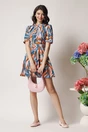 Rochie DY Fashion scurta de zi din triplu voal albastra cu imprimeu orange si curea in talie