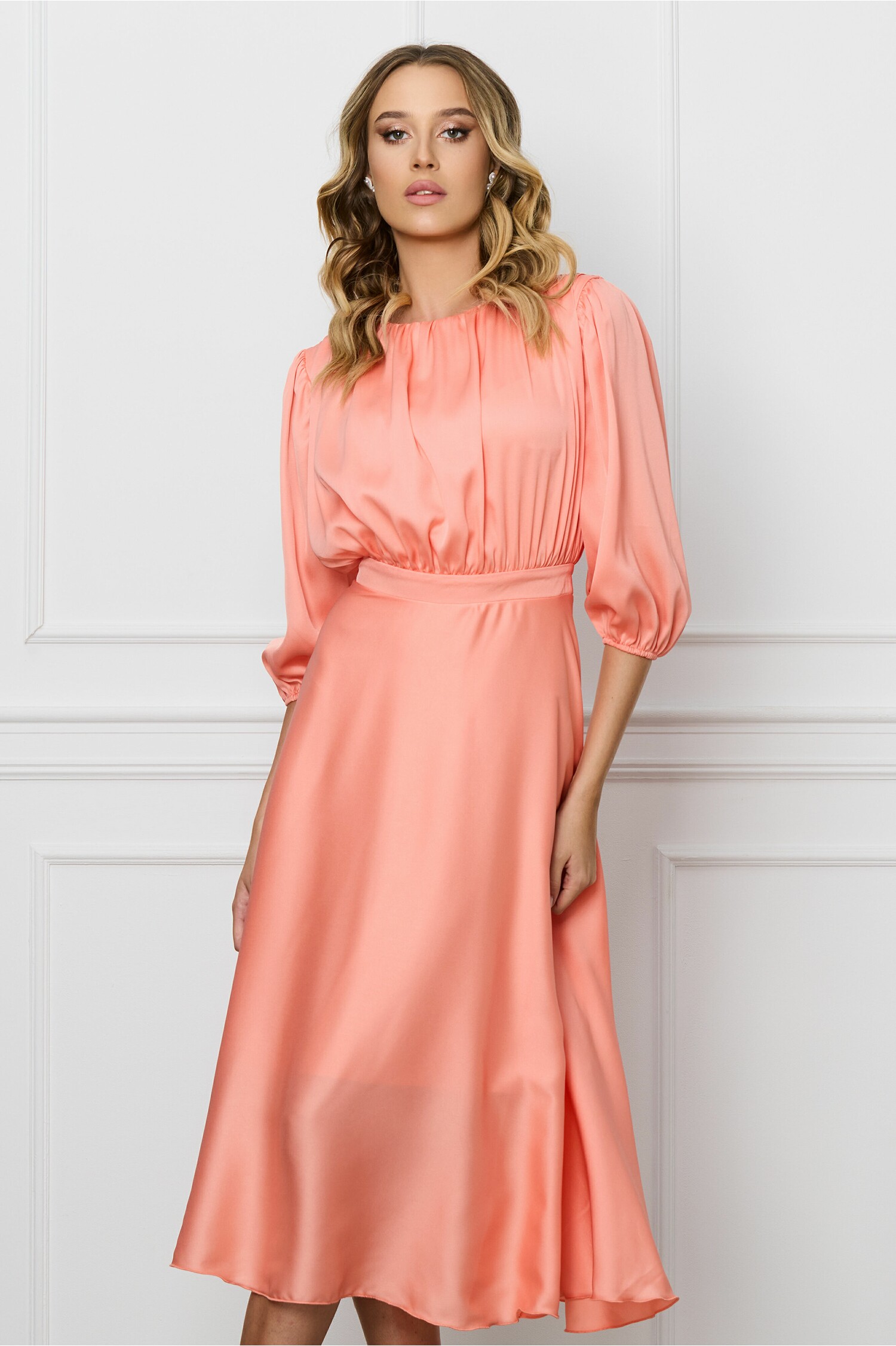 Rochie de ocazie somon cu bust incretit