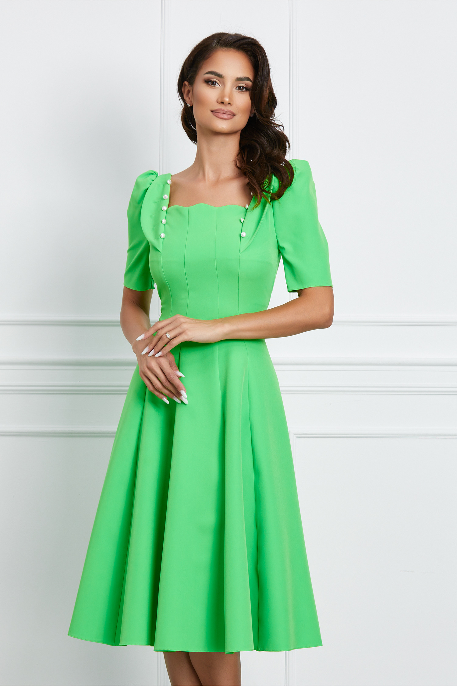 Rochie Dy Fashion verde crud cu nasturi perlati si volane la bust