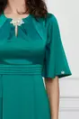 Rochie Dy Fashion verde cu inchidere tip bijuterie la decolteu
