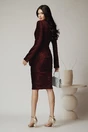 Rochie eleganta din catifea burgundy cu insertii din fir lurex si catarama in talie