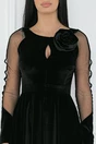 Rochie eleganta din catifea neagra cu maneci din tull si floare pe bust