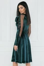 Rochie eleganta din catifea verde cu maneci din tull si floare pe bust