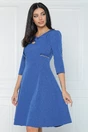 Rochie eleganta din stofa albastra cu strasuri in talie si decupaj la decolteu