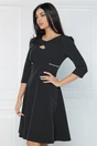 Rochie eleganta din stofa neagra cu strasuri in talie si decupaj la decolteu