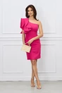 Rochie eleganta fucsia cu un volan pe umar