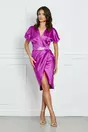 Rochie eleganta magenta petrecuta cu aplicatie in talie