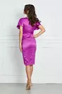 Rochie eleganta magenta petrecuta cu aplicatie in talie
