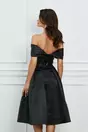 Rochie eleganta neagra cu umeri goi si paiete pe bust