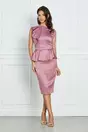 Rochie eleganta roz cu o maneca din dantela si peplum in talie