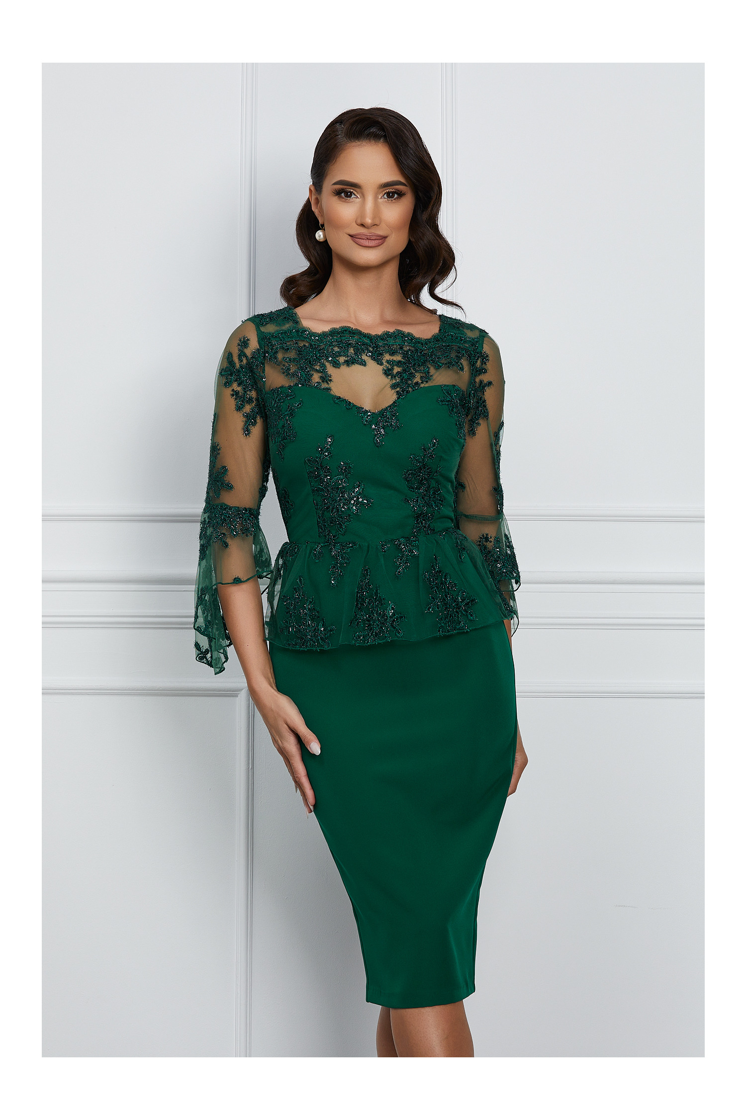 Rochie eleganta verde cu dantela si sclipici la bust