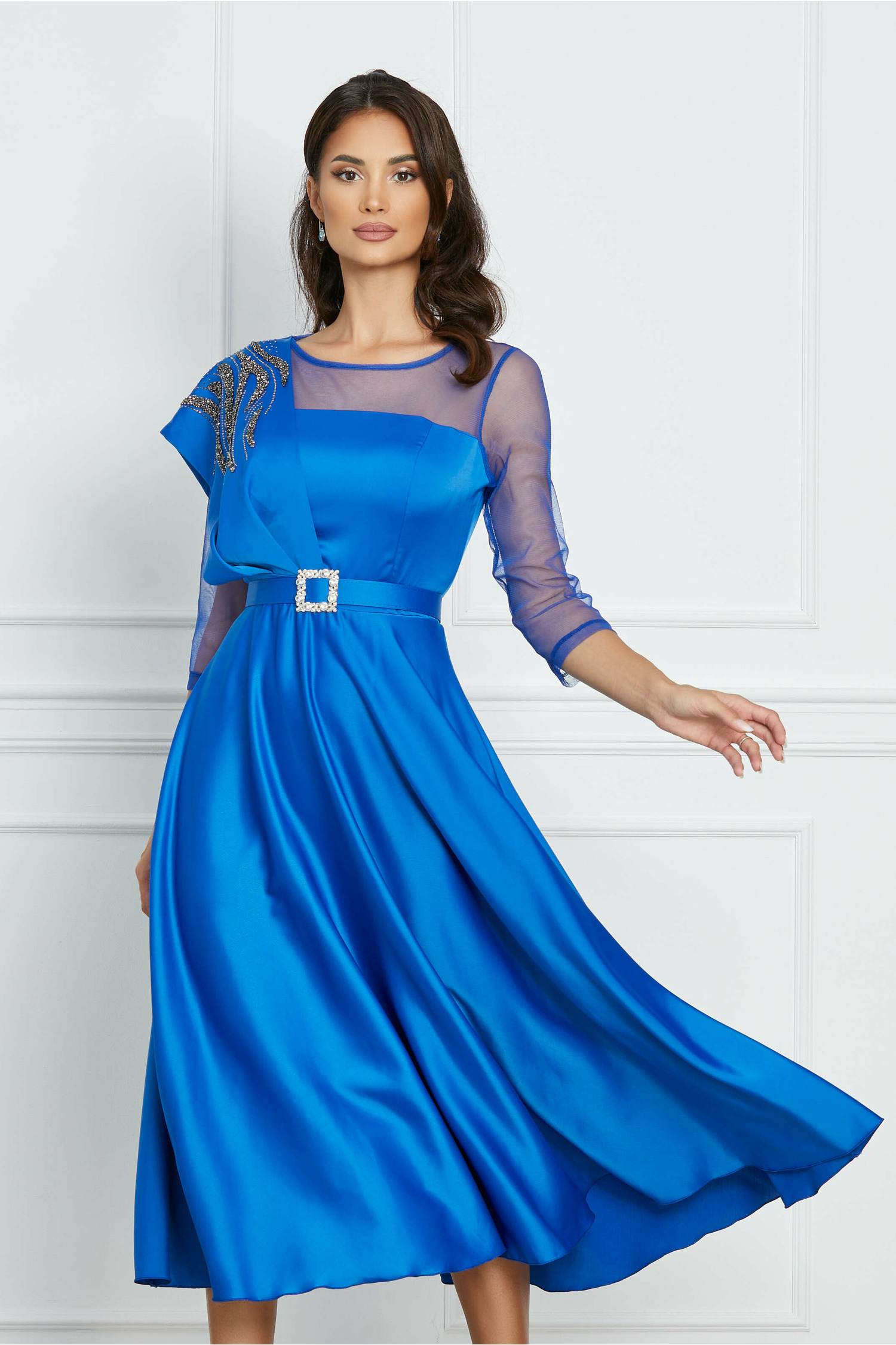 Rochie albastra din satin cu strasuri si curea in talie - Rochii-Dama.ro