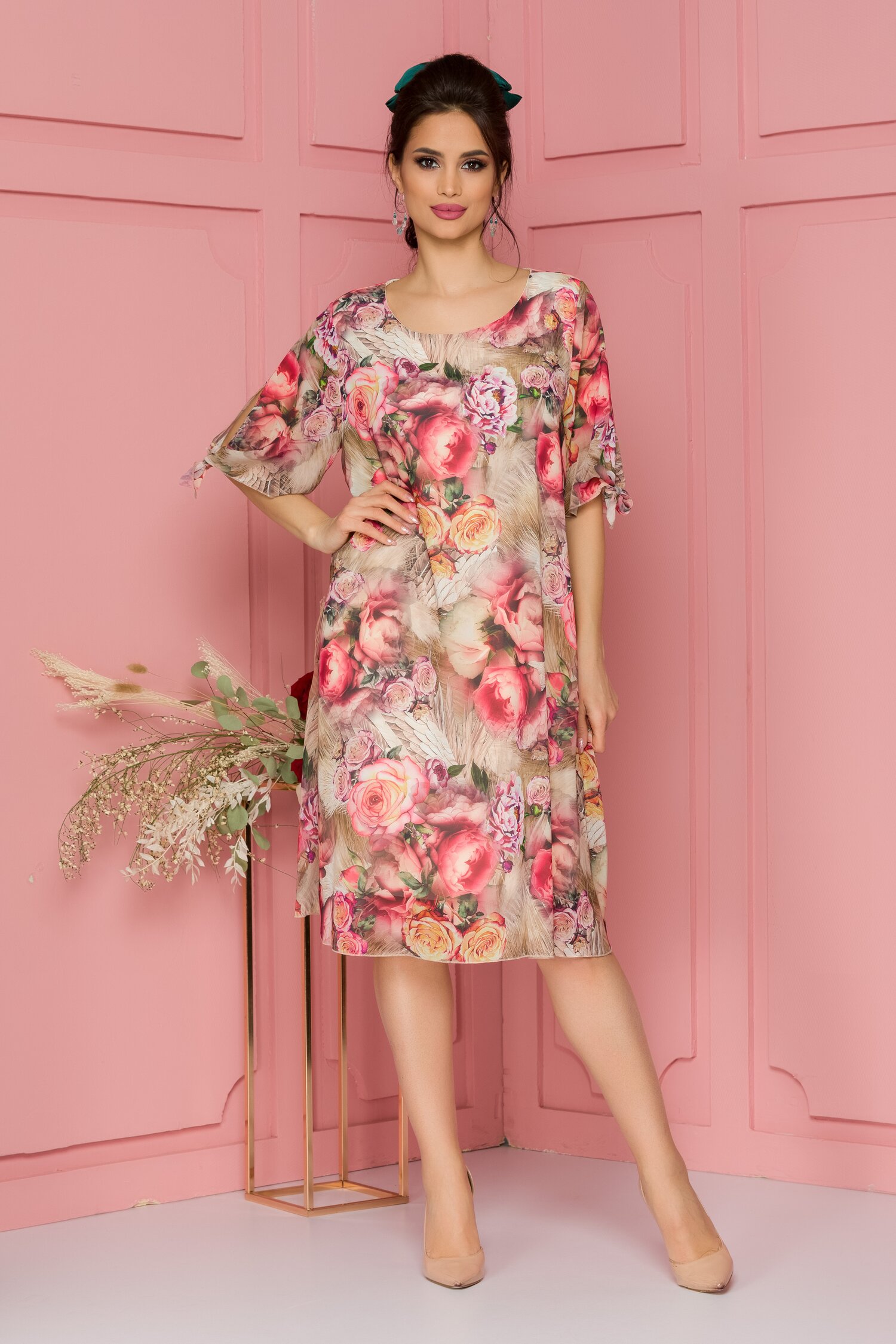 Rochie Eliana bej cu imprimeu floral roz