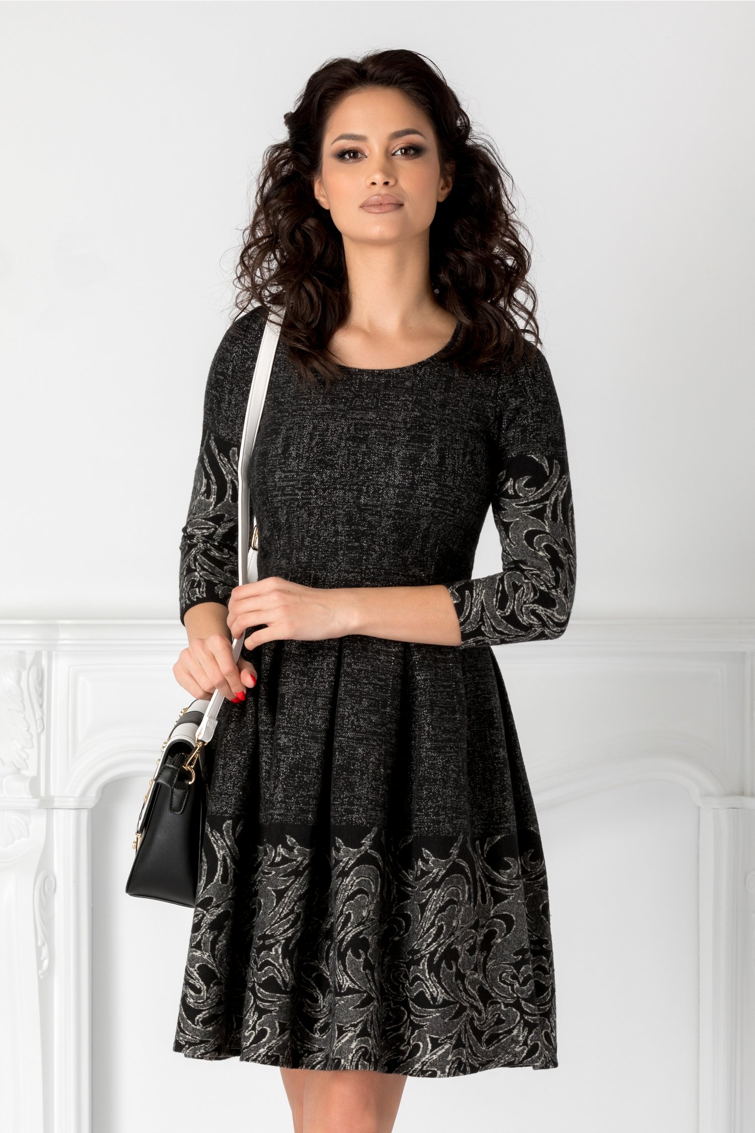 Rochie Elsa neagra cu detalii si imprimeu abstract gri