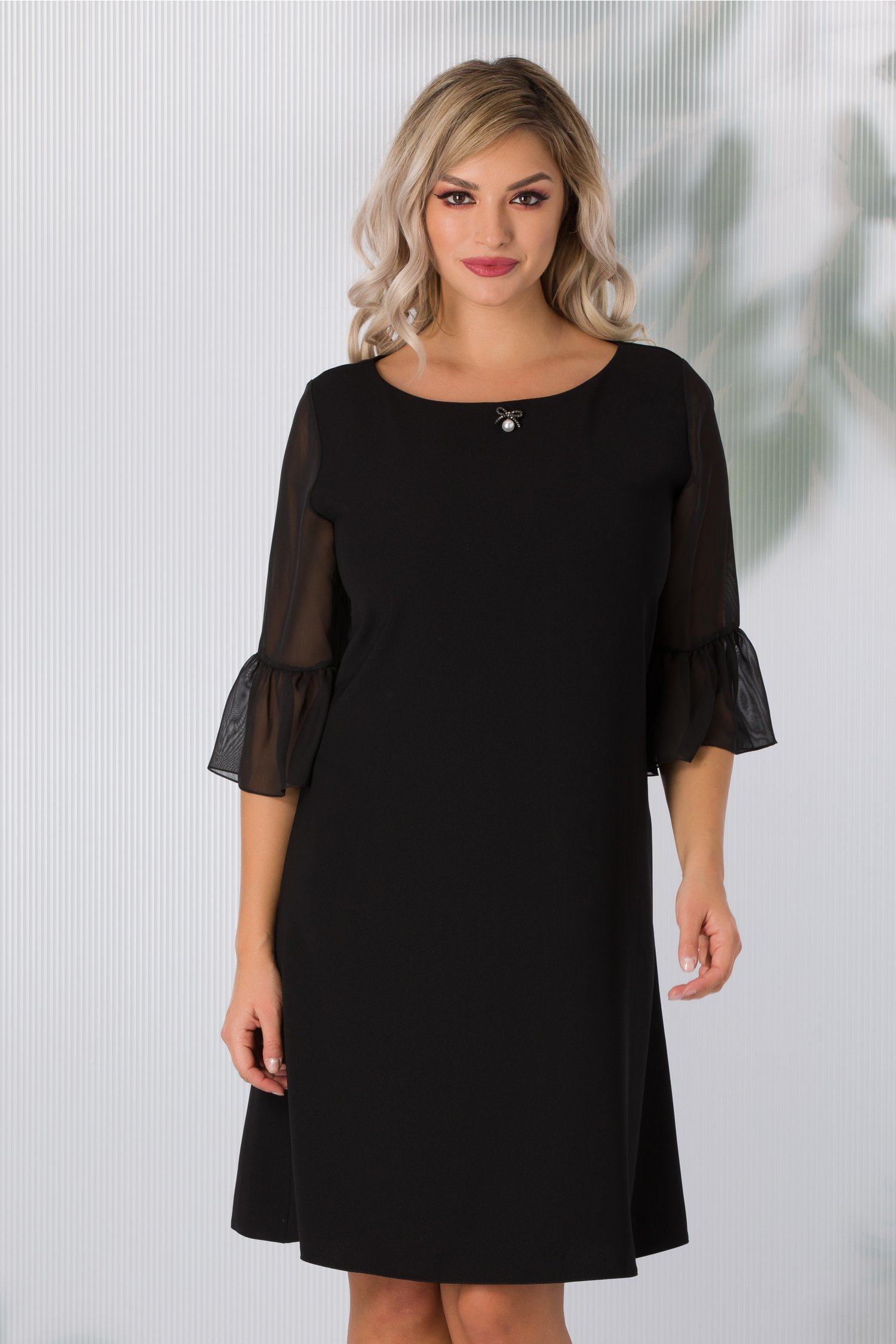 Rochie ervin neagra de ocazie cu maneci evazate din voal