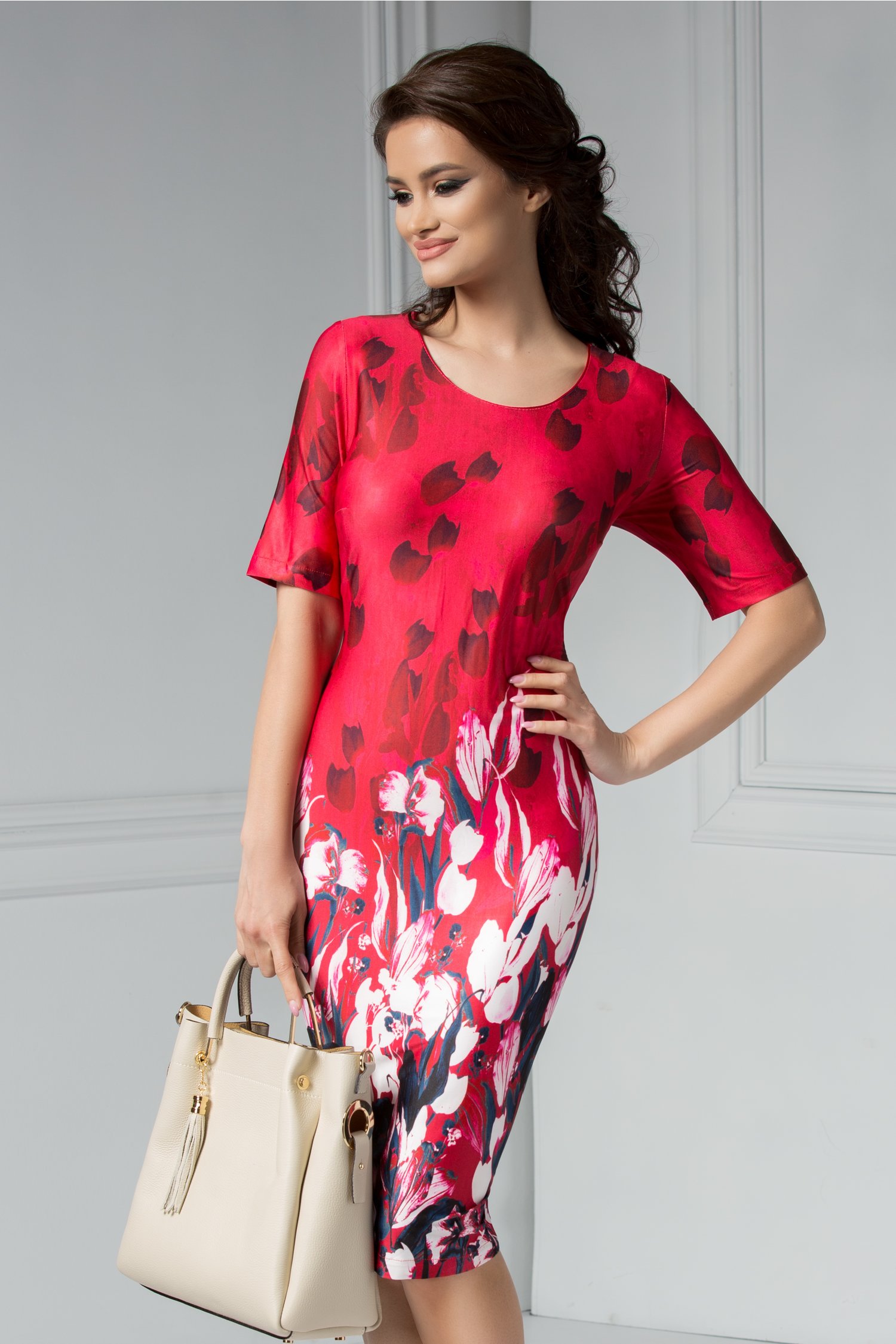 Rochie Felice rosie cu imprimeu floral