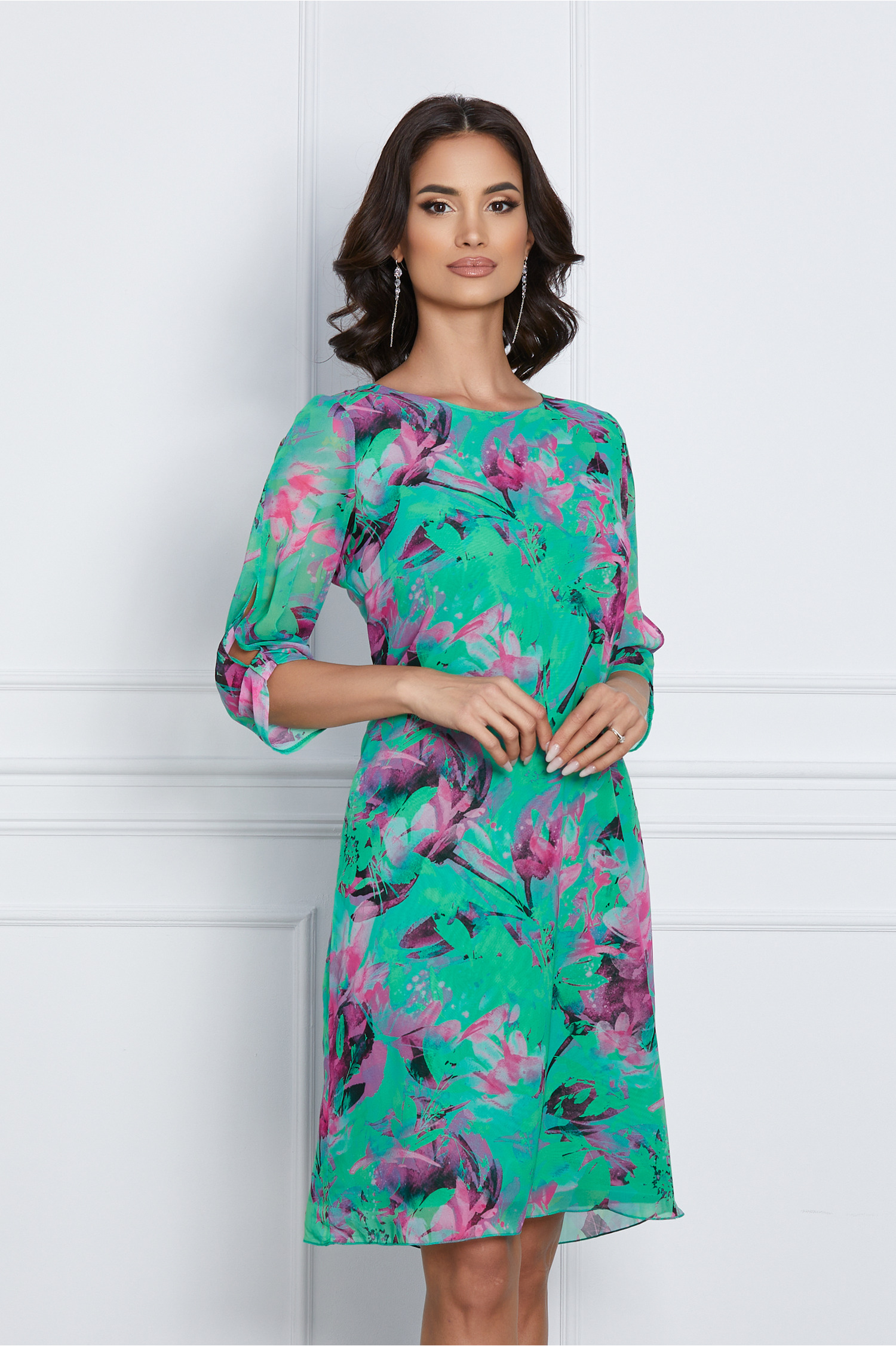 Rochie de primavara verde cu imprimeu fucsia