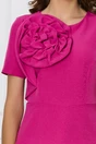Rochie fucsia cu peplum in talie si floale pe bust