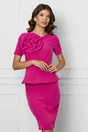 Rochie fucsia cu peplum in talie si floale pe bust