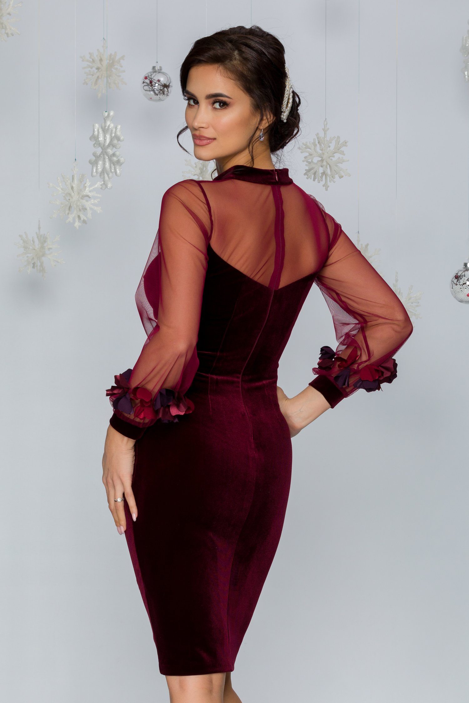 Rochie Bordo Eleganta Maneci Lungi Lejere Cu Flori 3d Aplicate