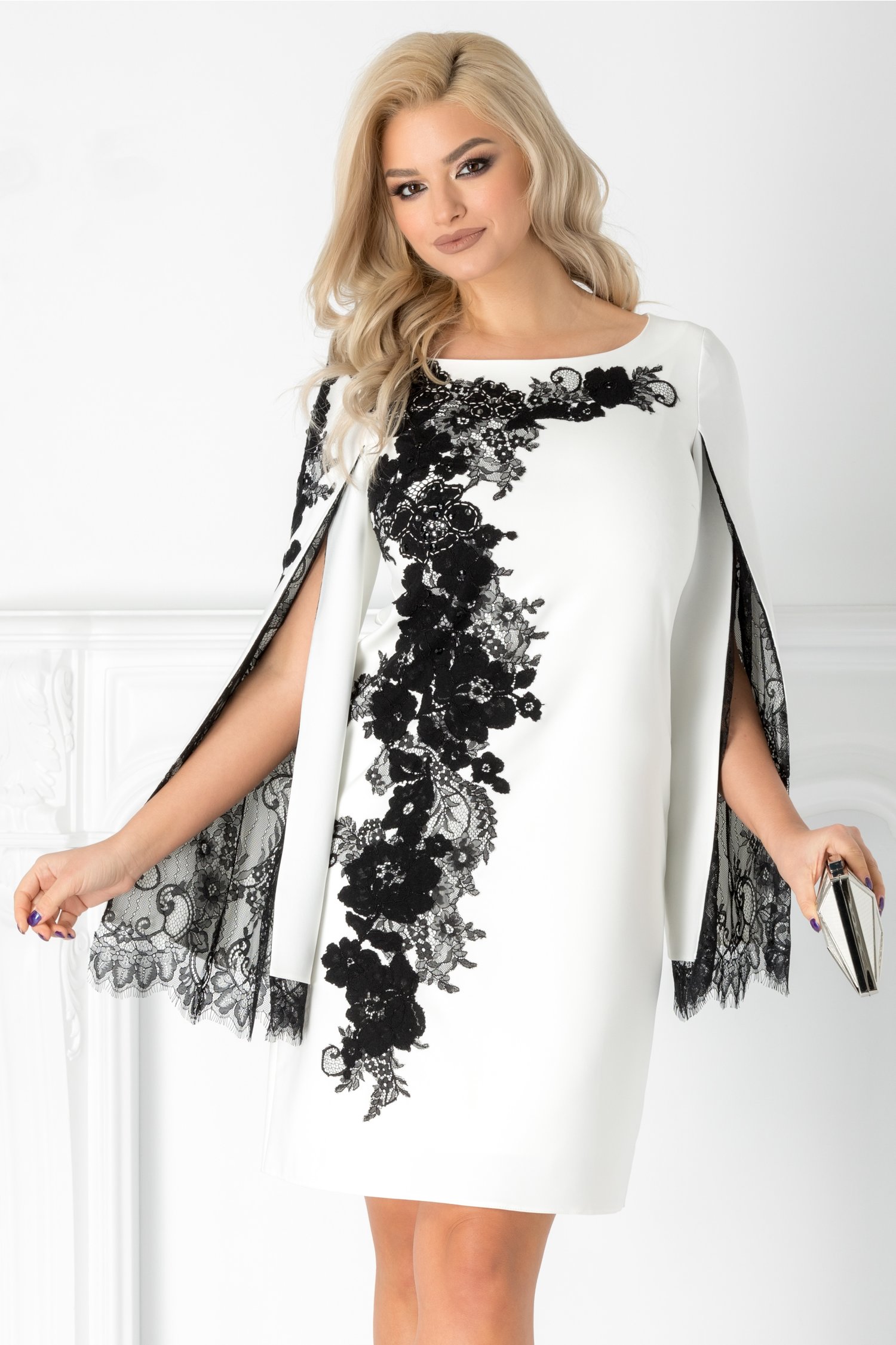 Rochie LaDonna alba cu broderie handmade si maneci crapate