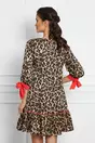 Rochie LaDonna cu animal print bej cu mansete corai