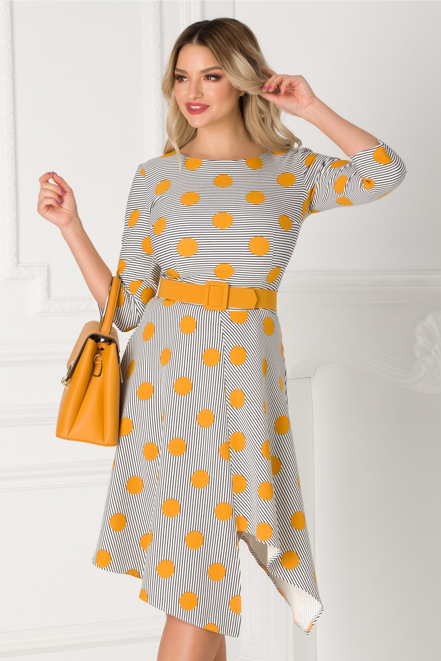 Rochie LaDonna Cu Dungi Negre Si Buline Galbene