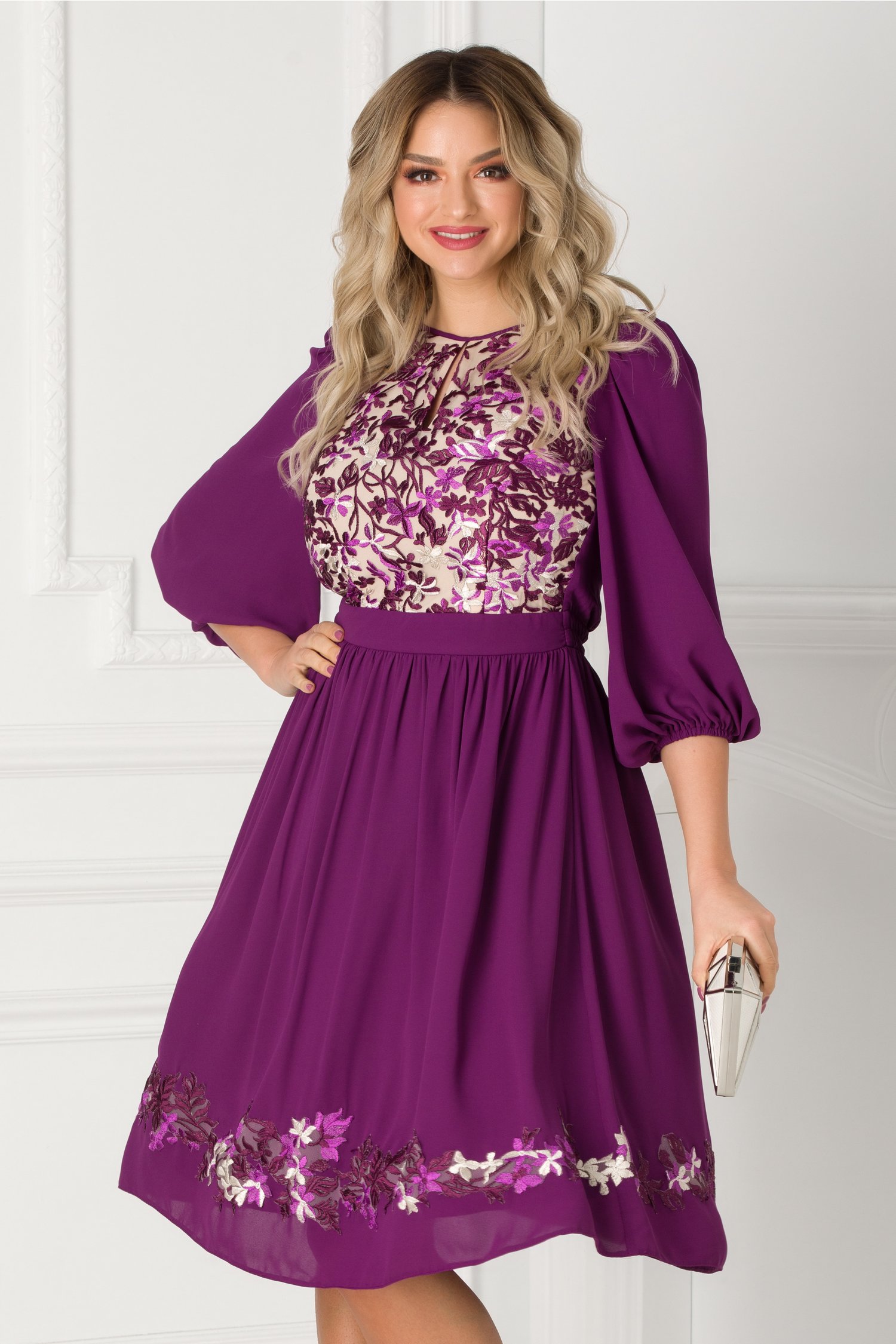 Rochie LaDonna mov vaporoasa cu broderie florala la bust