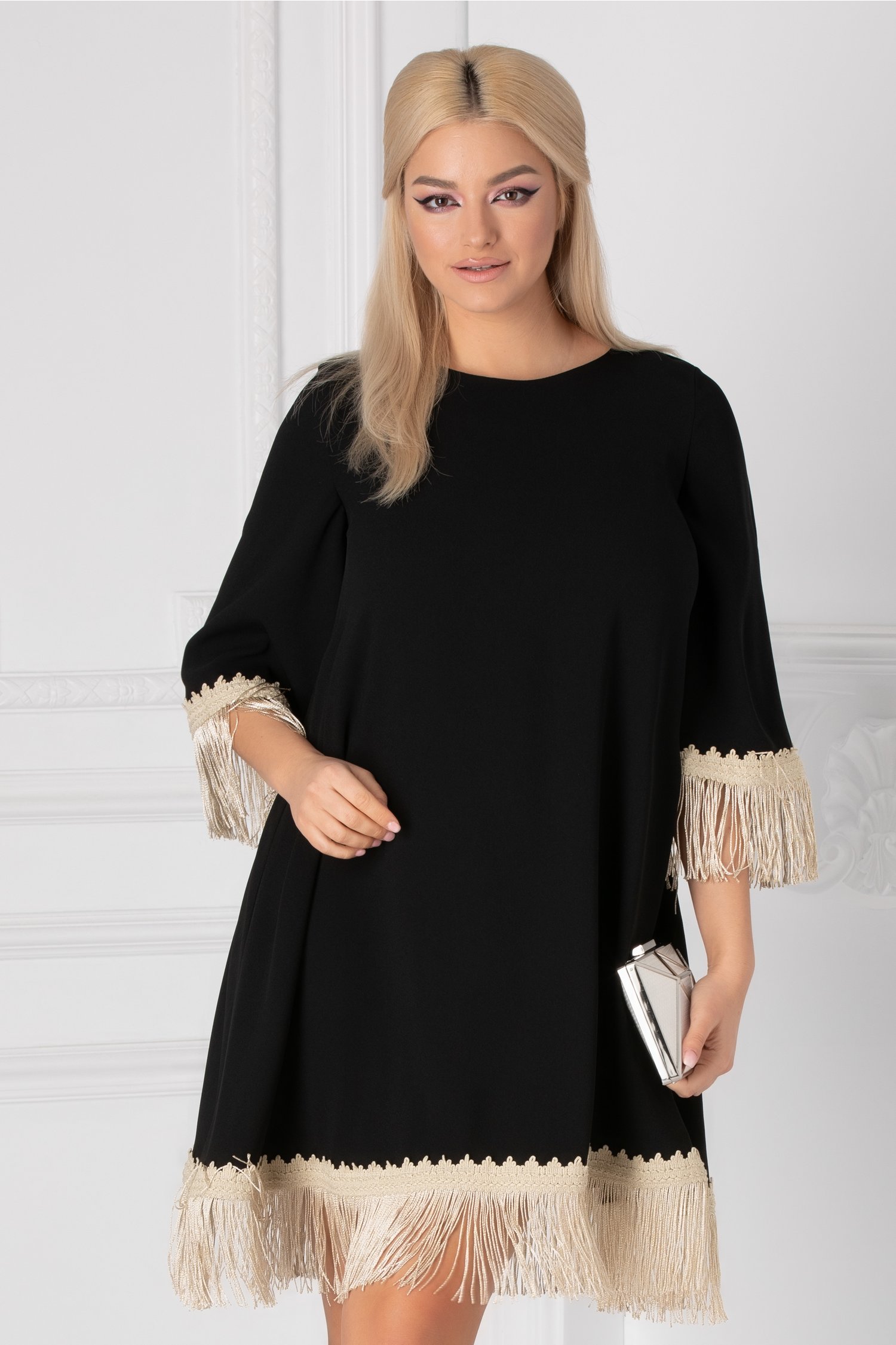 Rochie LaDonna neagra cu broderie handmade si franjuri