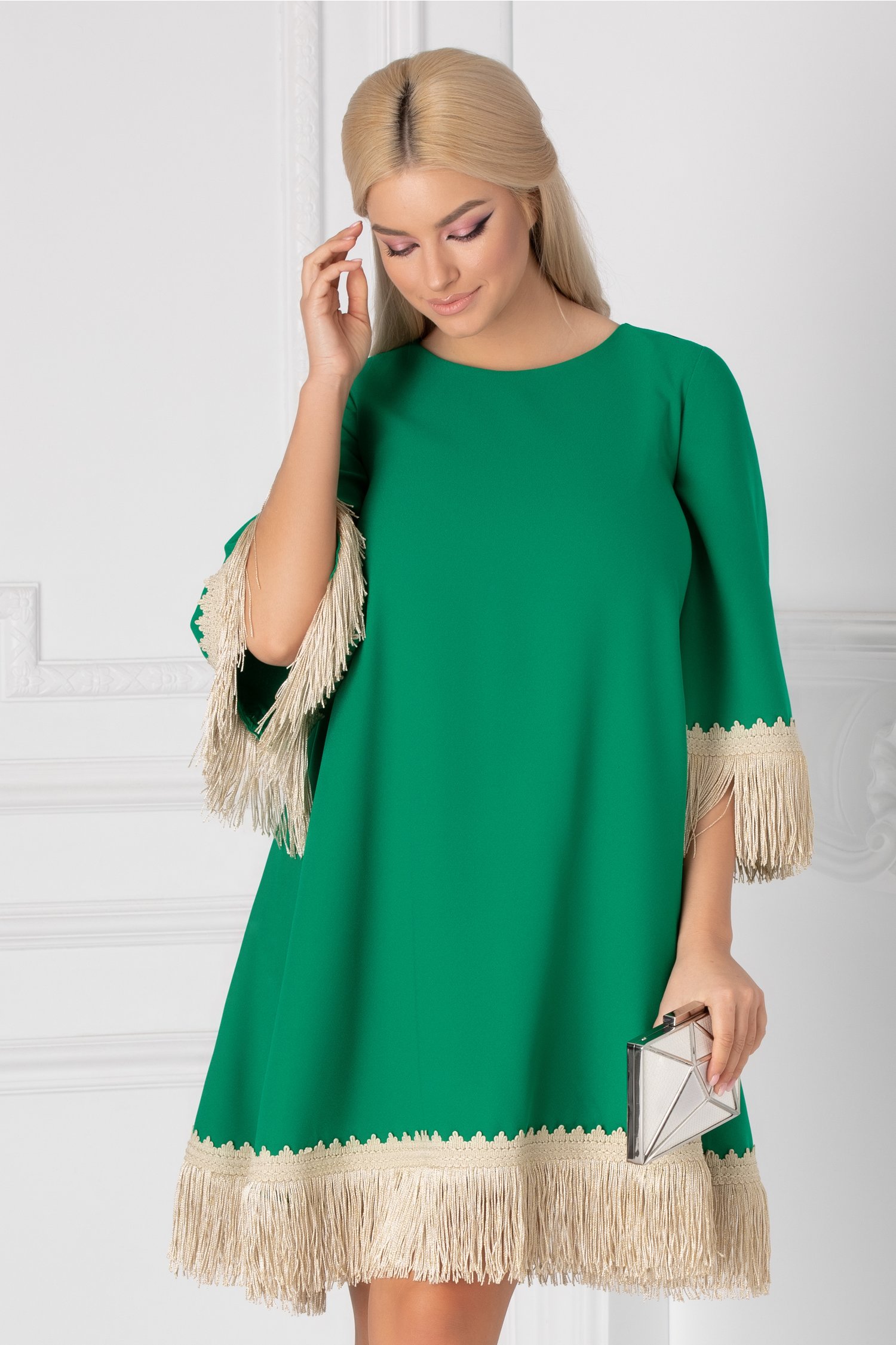 Rochie LaDonna verde cu broderie handmade si franjuri
