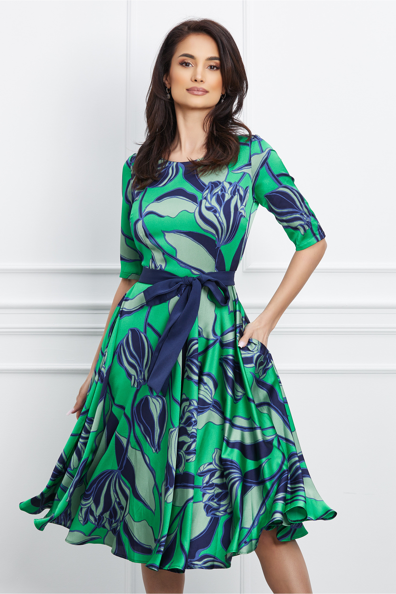 Rochie verde cu imprimeuri bleumarin - Rochii-Dama.ro